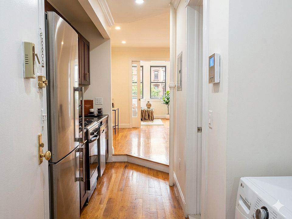1st image of 407 E 81st St APT 3D