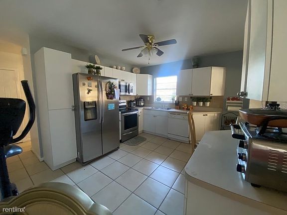 4th image of 2105 W Idlewild Ave