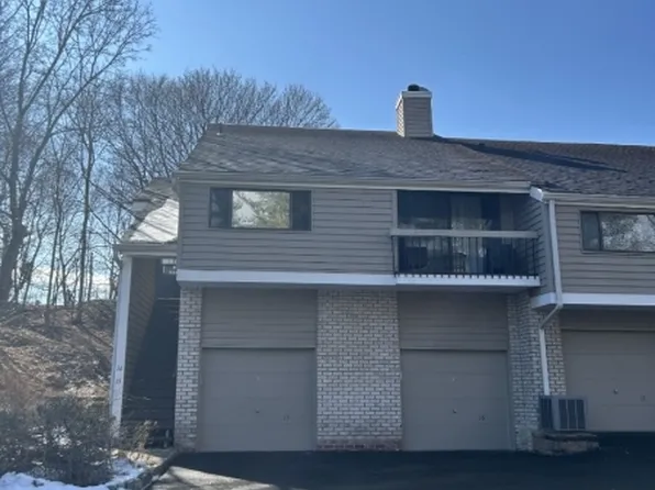 15 South Ct, Clinton, NJ 08809