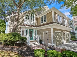 39 Pointe Rok Dr #39, Worcester, MA 01604