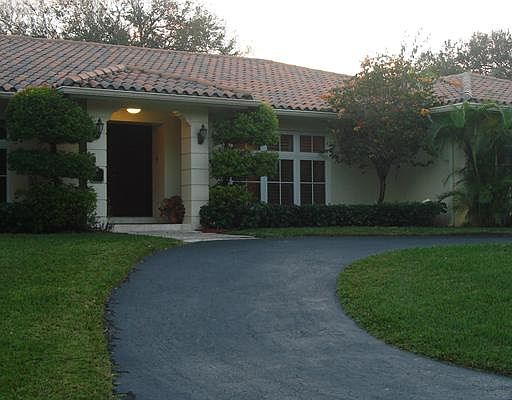 2nd image of 660 Conde Ave