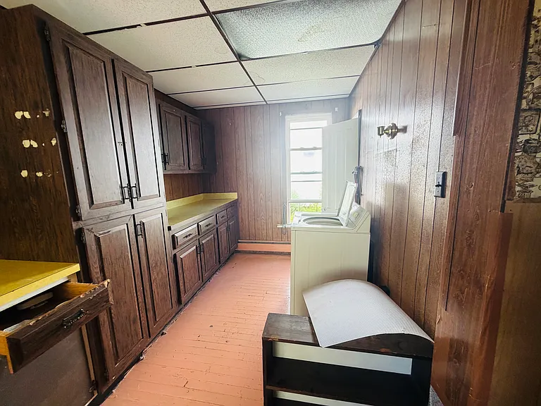 15 Henry St #1 — Photo 12