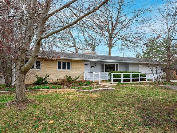 3rd image of 1407 Bolkinwood Dr