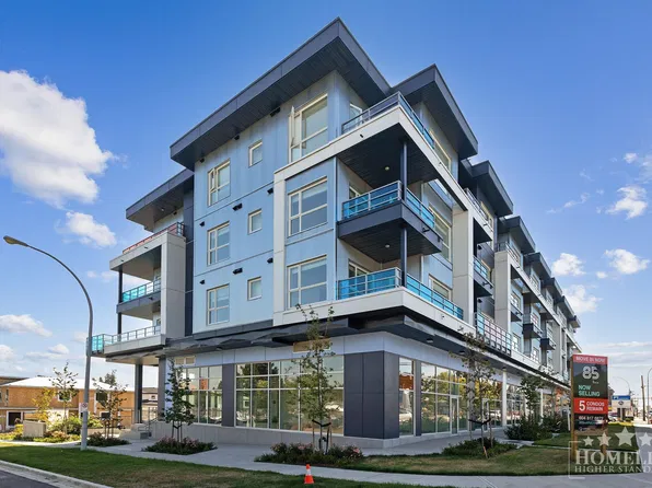 8496 120th St #403, Surrey, BC V3W 3N4