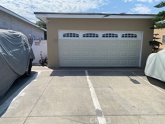 2nd image of 604 W 83rd St