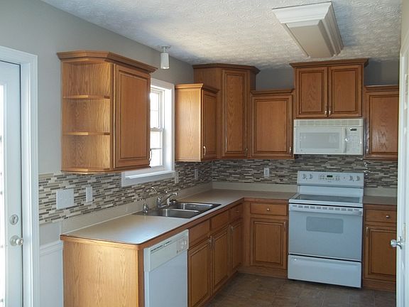 4th image of 1051 Ola Dale Dr