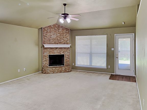 2nd image of 3013 Stroll Dr