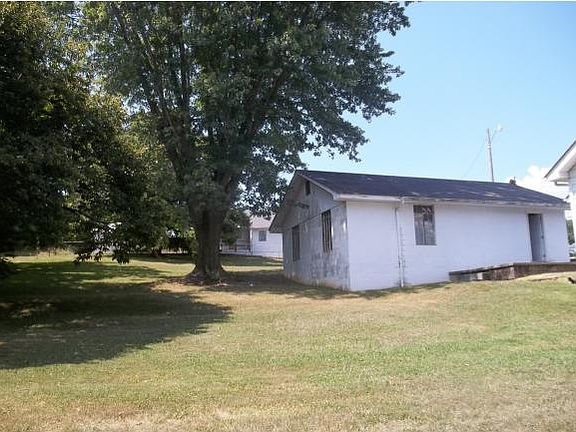 4th image of 128 Kingsley Ave
