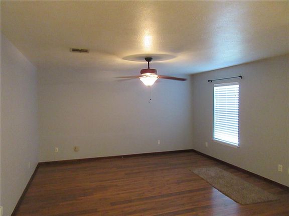 2nd image of 3221 1st Ave
