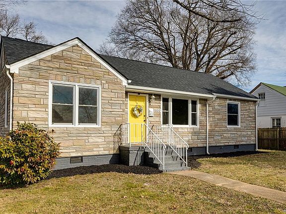 2nd image of 800 Pensacola Ave