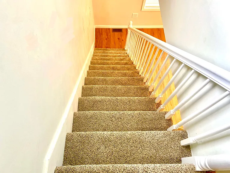 218 Highland Ave — Photo 6