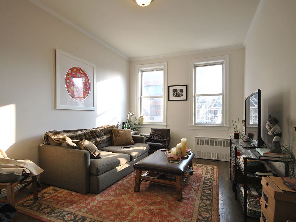 1st image of 237 E 10th St APT 4B