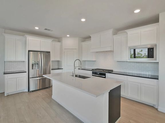 Homesite 2501 kitchen