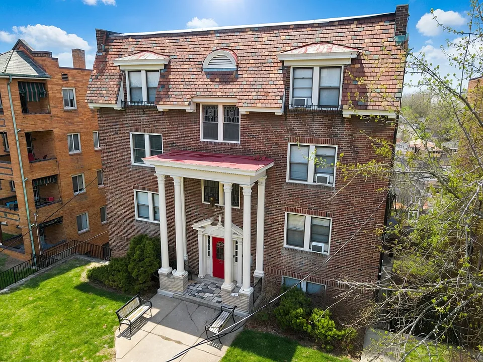 Apartments On Academy