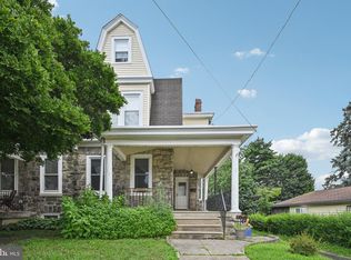 8029 Pine Rd, Philadelphia, PA 19111