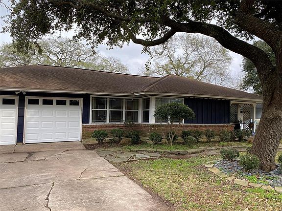 2nd image of 5427 Meadow Creek Ln