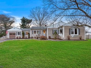 23 Belvidere Ave, Clinton, NJ