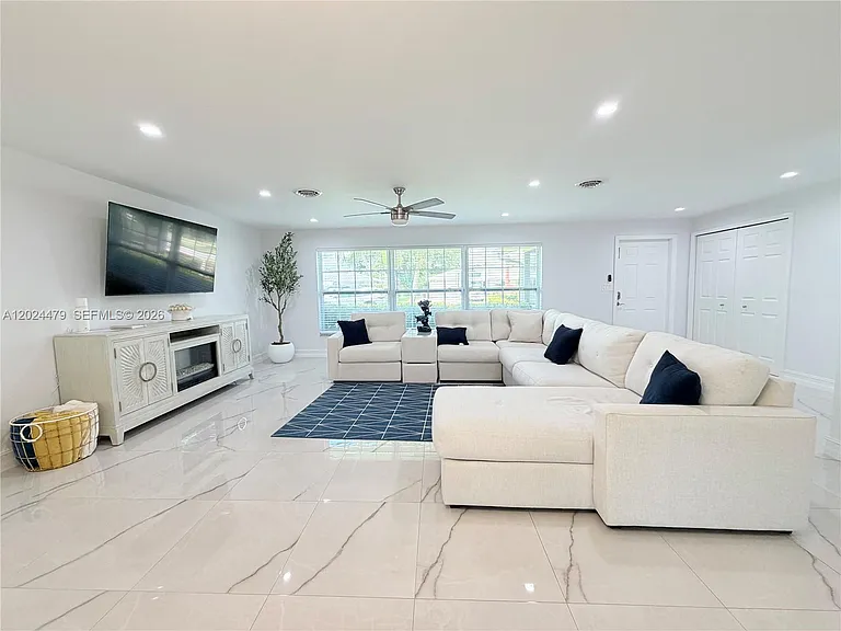 2212 Club House Rd — Photo 16
