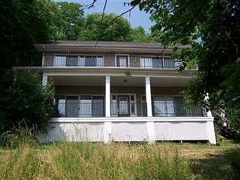 4th image of 2465 Warsaw Ave