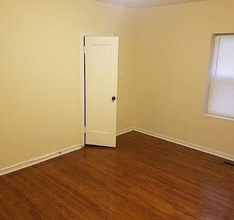 2nd image of 9424 S Laflin St #1S