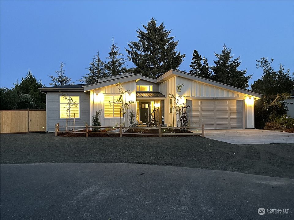 1st image of 831 Fir Court SW