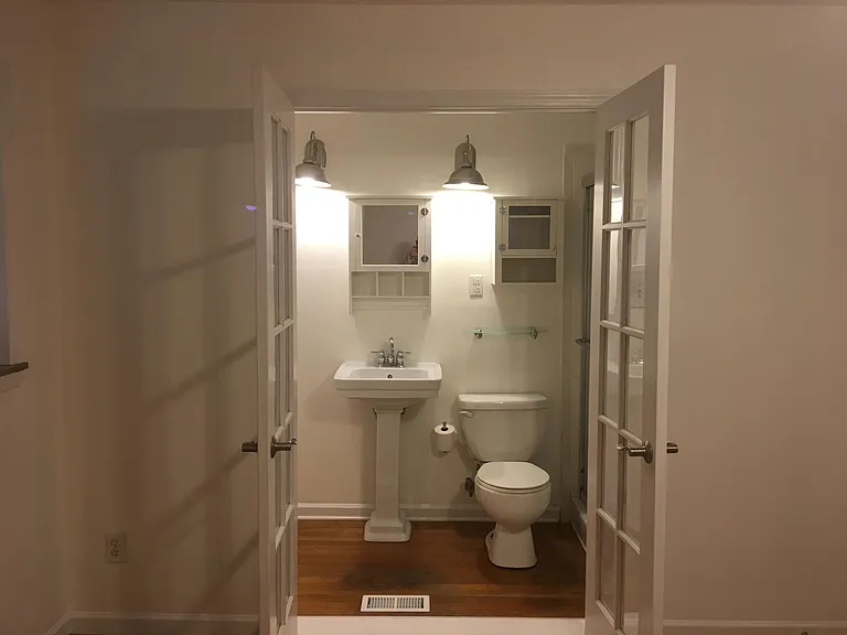 Master Full bath. There is also a half bath in master.