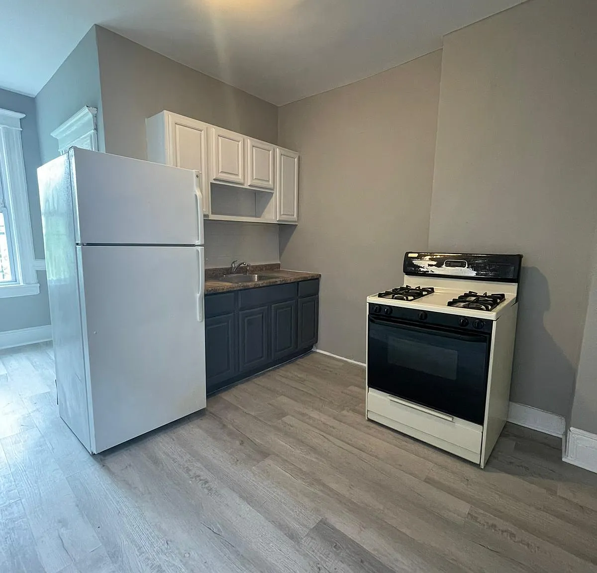 167 Clendenny Ave — Photo 1