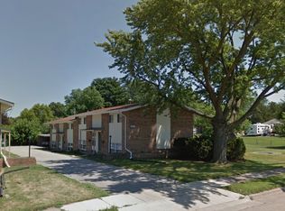 2621 N Pine St APT 8, Davenport, IA 52804