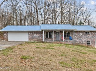 220 Cox Rd, Loudon, TN 37774
