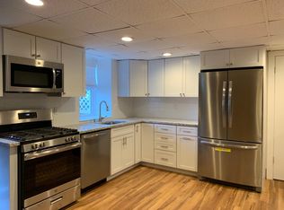 1 Peacock Ln #1B, Mendham, NJ 07945