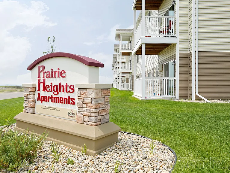 Prairie Heights — Photo 25