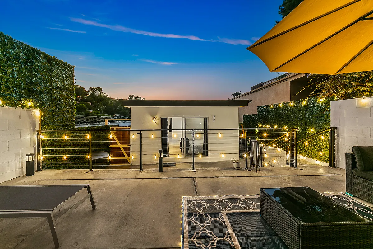 Building Photo - 2822 Oak Point Dr