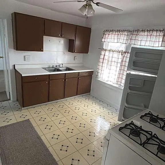 125 Shanley St #2 — Photo 3