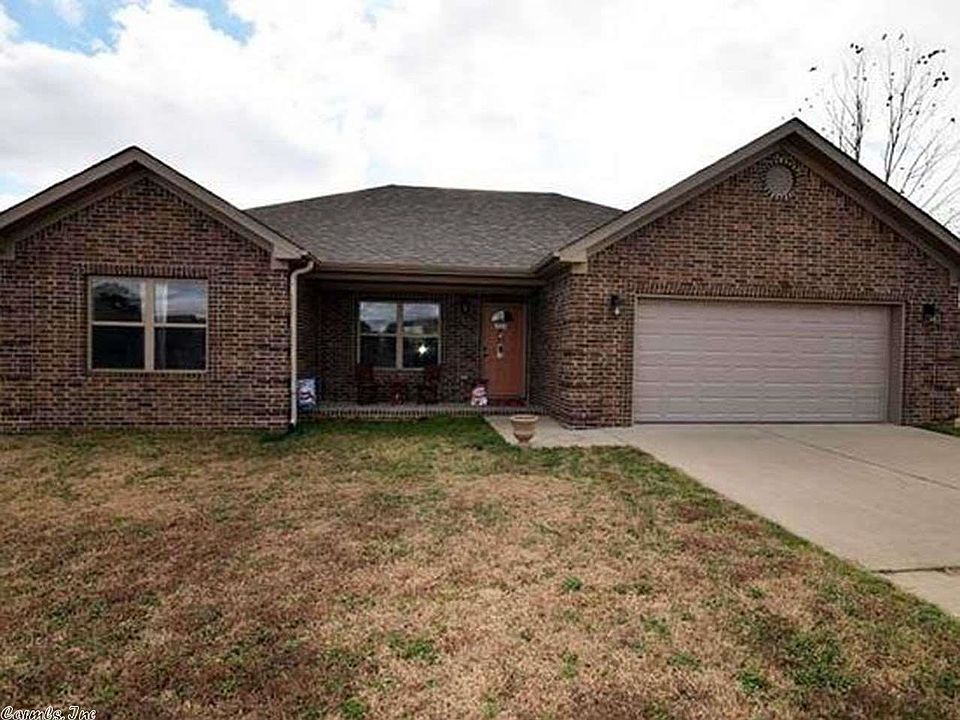 1st image of 8 Old Hickory Dr