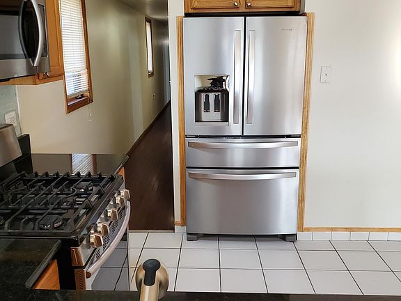 5th image of 2434 W Polk St APT 3