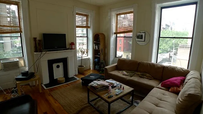 Rented by Aryeh Realty | media 29