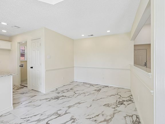 5th image of 2601 Dandelion Ln