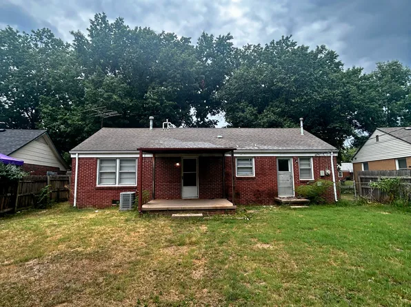 764 S Drury Ln, Wichita, KS 67207