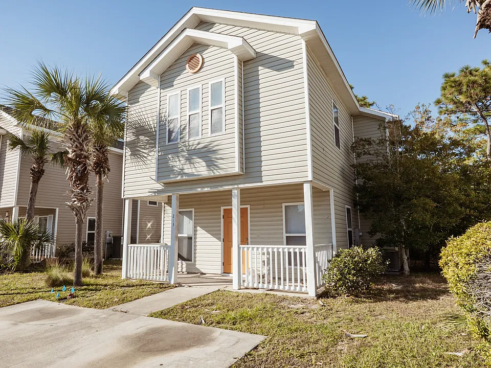 213 Enchanted Way
