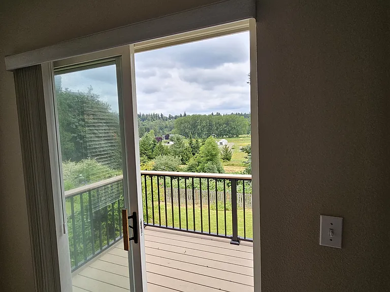519 Cypress Ave — Photo 15