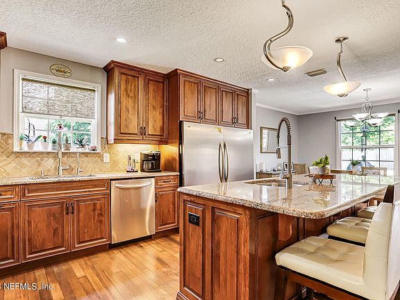 2nd image of 10732 GOLDEN SPIKE Lane