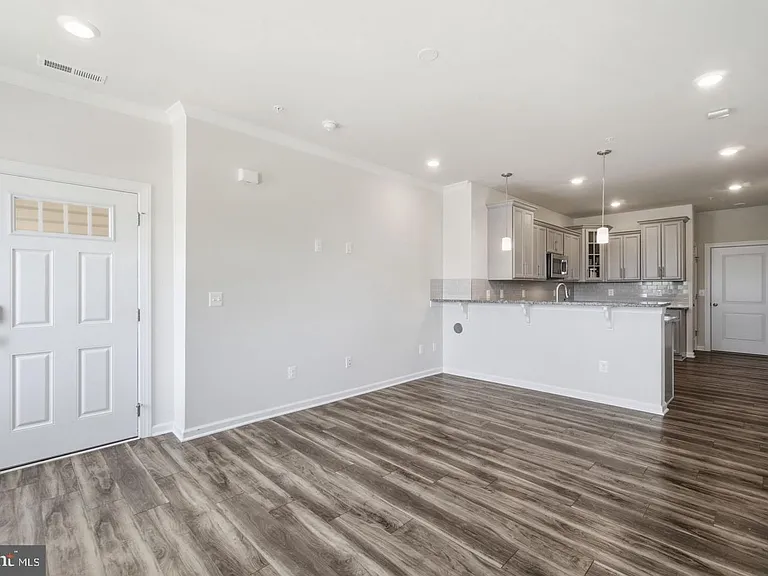 4922 Macdonough Pl — Photo 2