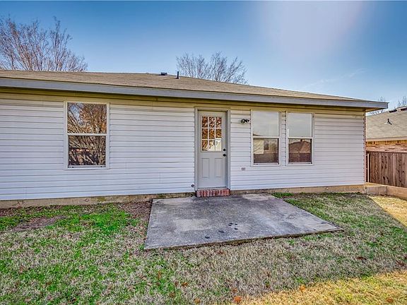 4th image of 8808 Swan Park Dr
