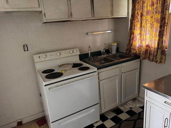 5th image of 335 Hudson Ave