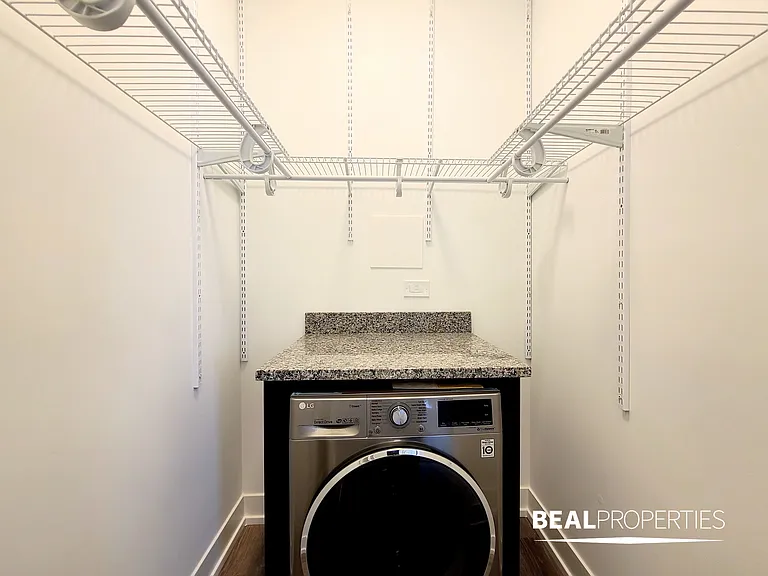 427 West Belden — Photo 50