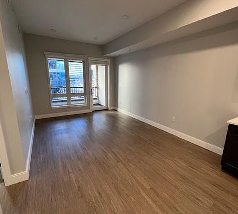2nd image of 1801 Market St #506