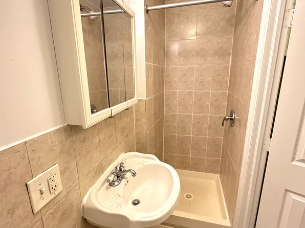 322 East Sixth Street image 10 of 11