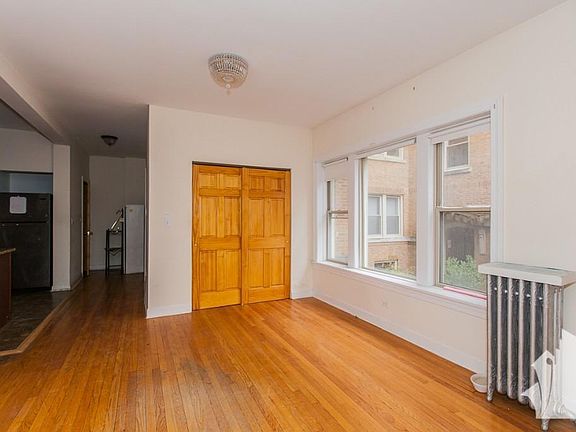 5th image of 4700 N Winchester Ave APT 2L