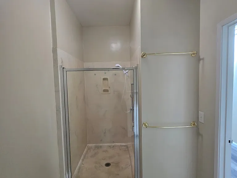 2070 University Avenue — Photo 36