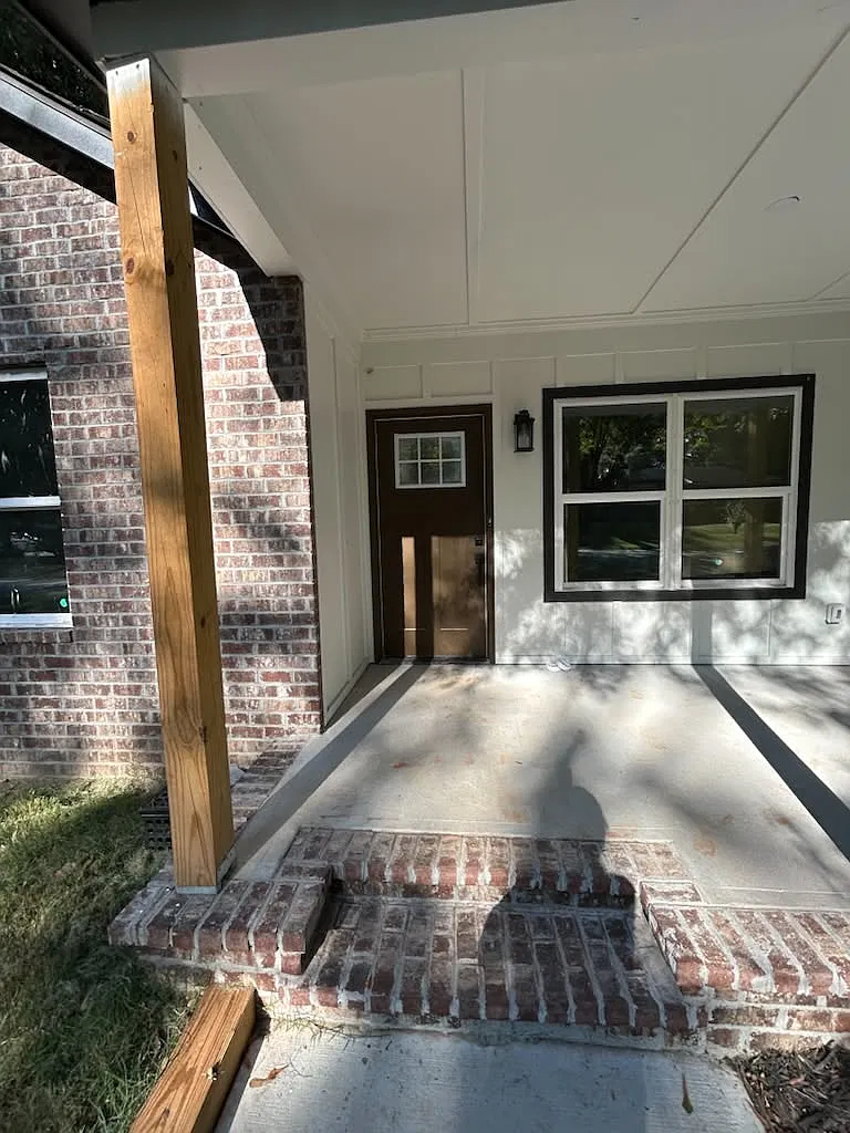 4 bed, 1636 sqft, $2,300 — Photo 2